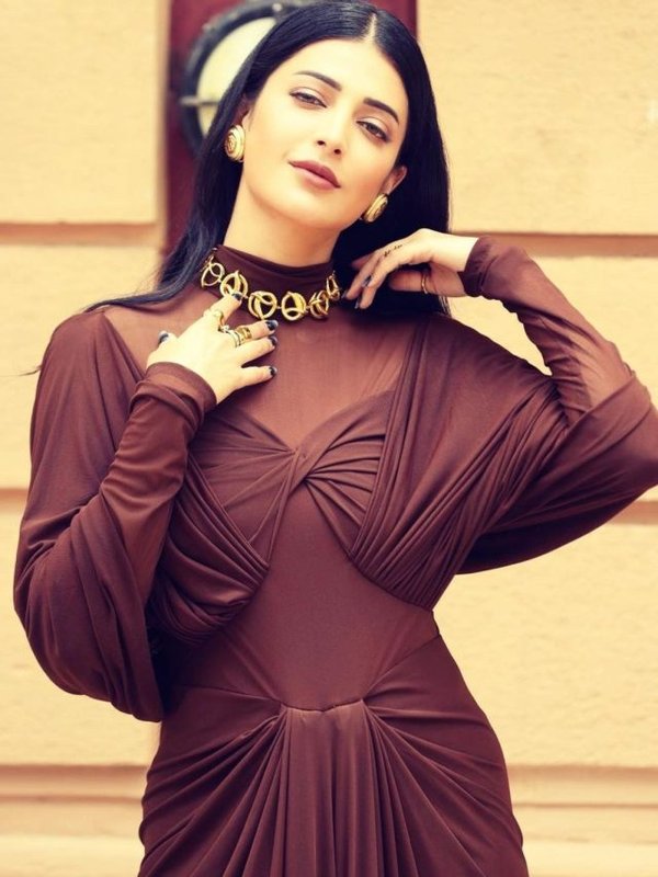 Shruti Haasan (5)