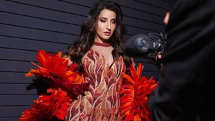 Nora Fatehi showed curvy in bodycon dress