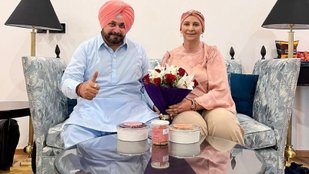 Navjot Singh Sidhu and Navjot Kaur love story is like a film story