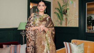 Sonam Kapoor dazzled in saree look in London