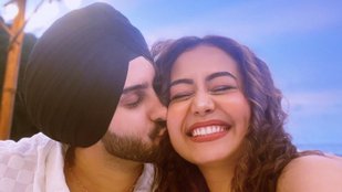 Neha Kakkar quashes speculation of separation with Rohanpreet Singh