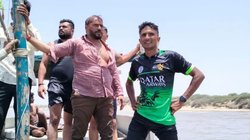 Gujarat: डूबते लड़कों को बचाने के लिए समुद्र में कूदे BJP विधायक, तीन की बचाई जान