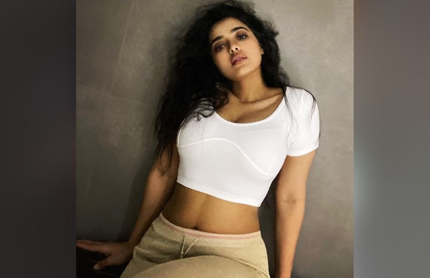 ketika sharma Raises temperature