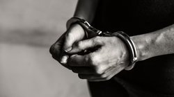 Thane Crime: पत्नी की ऑनलाइन चैटिंग पर एतराज जताने वाला पति गिरफ्तार, पुलिस ने जोड़ा आत्महत्या के लिए उकसाने का आरोप