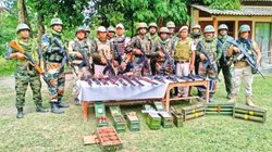 Manipur Violence: मणिपुर में फिर भड़की हिंसा की आग, इंफाल में कुकी उग्रवादियों ने बम और हथियारों से किया हमला- 16 घायल