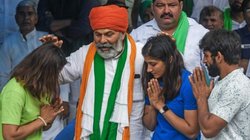 Wrestlers Protest: BKU ने पहलवानों से कहा- पदकों को गंगा में नहीं बहाओ, नीलाम कर दो; दिल्ली के बॉर्डर बंद करने का भी किया ऐलान