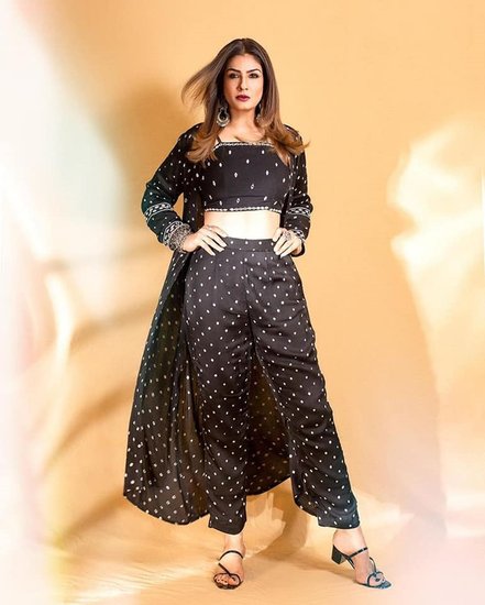 raveena calls salman a brat