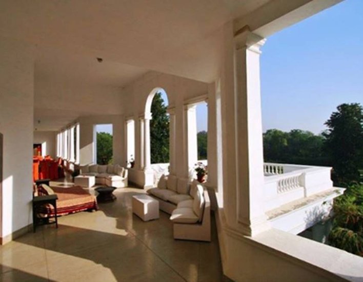 inside photos pataudi palace