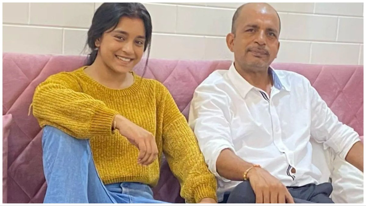 Sumbul Touqeer father remarry, Sumbul Touqeer, Sumbul Touqeer father