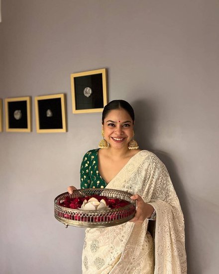 Sumona Chakravarti 6