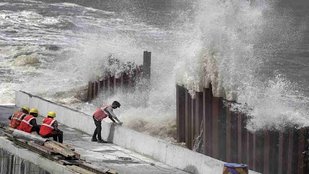 Cyclone Biparjoy Live | Cyclone Biporjoy Tracker | Biporjoy Cyclone