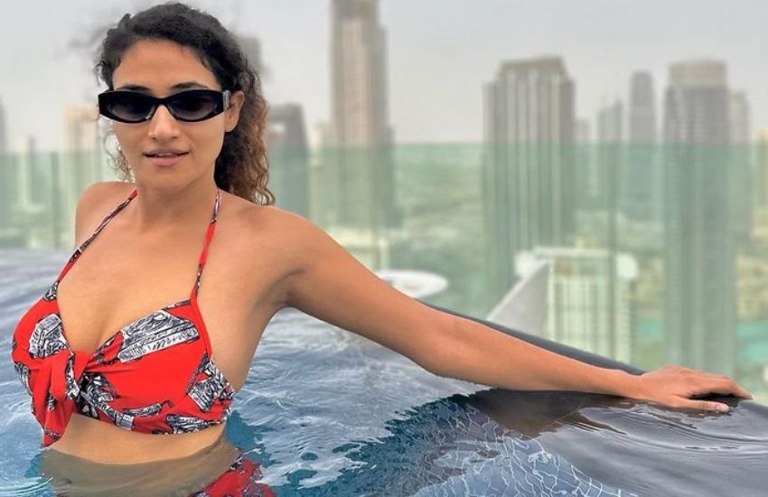 Bhojpuri Actress Arshiya Arshi Photos