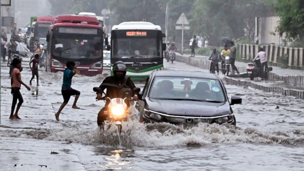 Arvind Kejriwal| DELHI| RAIN|