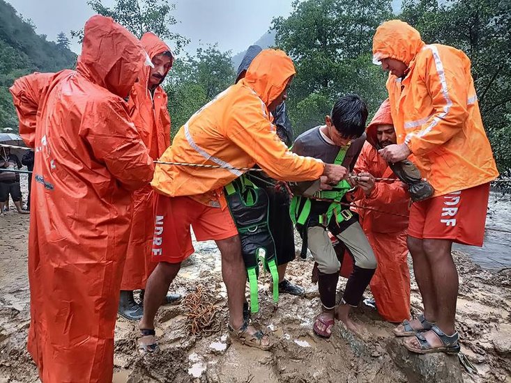 rescue team in kullu