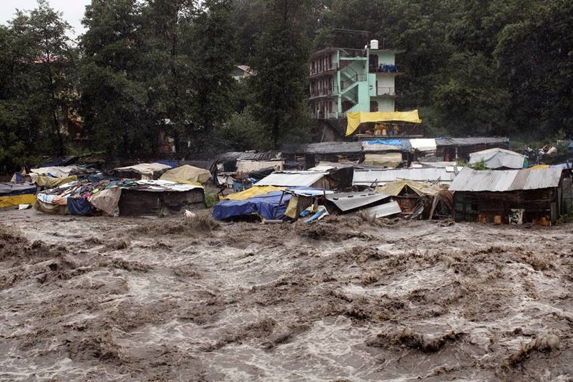 manali heavy rain