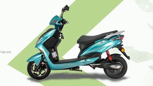 Kinetic Green Zoom Price । Kinetic Green Zoom Range । Kinetic Green Zoom Features