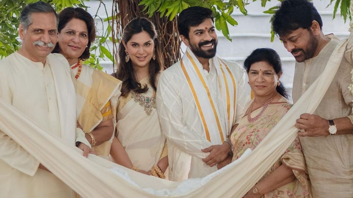 Mukesh Ambani Gifted golden Cardle Mukesh Ambani Gifted golden Cardle