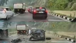 नेशनल हाइवे पर गिरा पत्थर और 3 सेकेंड में गाड़ियों का बन गया कचूमर, डराने वाला वीडियो हो रहा वायरल