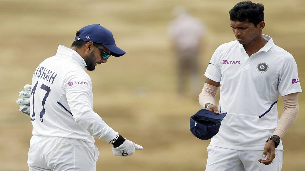 Navdeep Saini And Rishabh Pant
