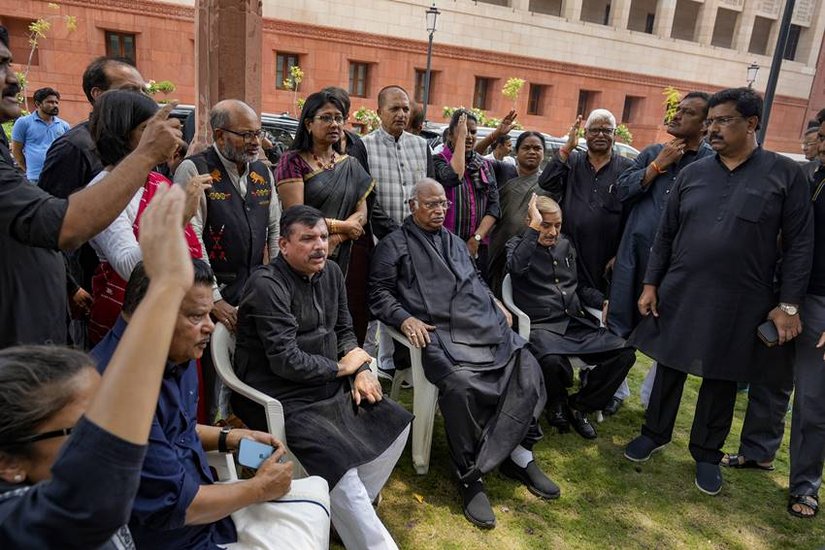 INDIA MPs ib black dress in Parliament