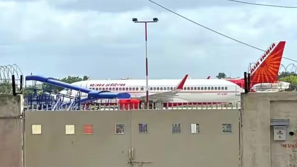 Rajkot Delhi flight | 3 bjp mp stranded | Air India pilot