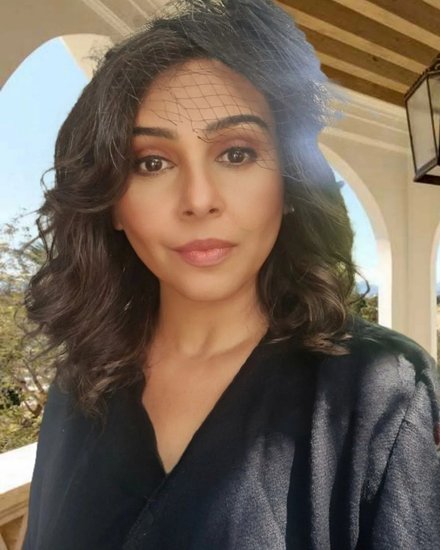 Suchitra Krishnamoorthi 1