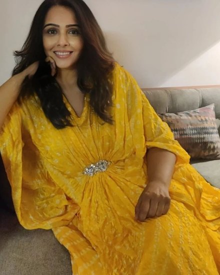 Suchitra Krishnamoorthi 4