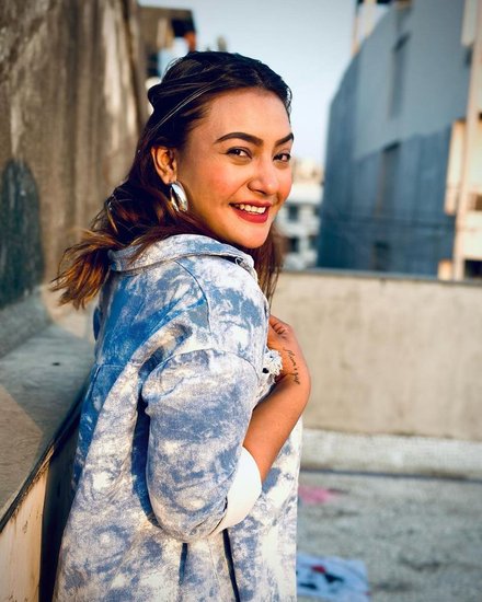Aashika Bhatia 6