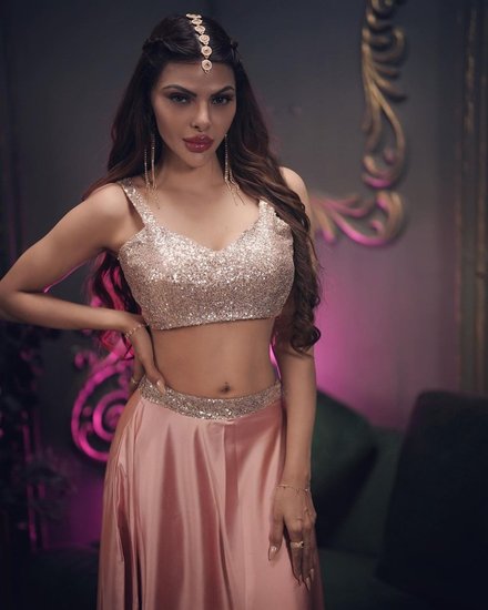 Sherlyn Chopra 1