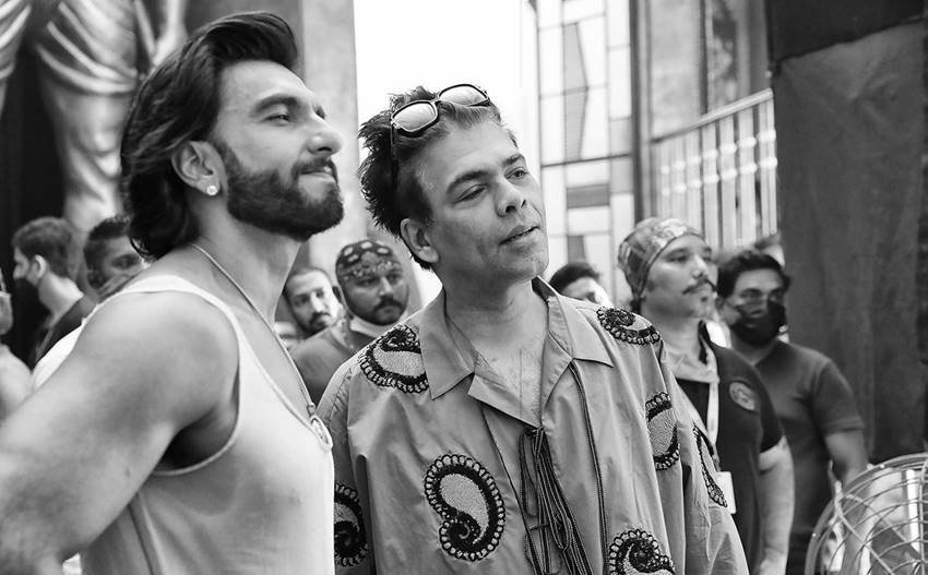 Karan Johar shared BTS pics from Rocky and Rani Kii Prem Kahani