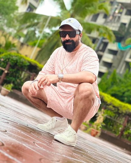 Ajaz Khan news