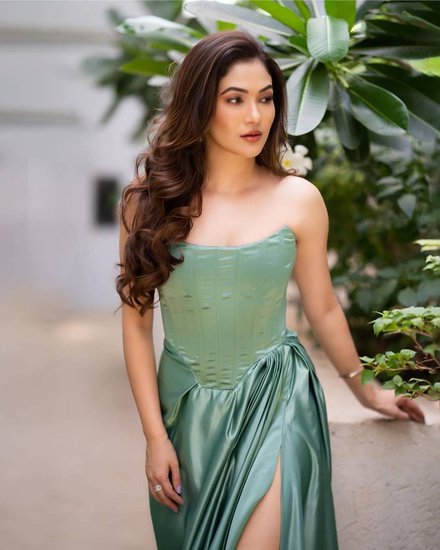 ridhima pandit 4
