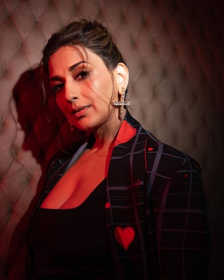 Sonali Bendre 4