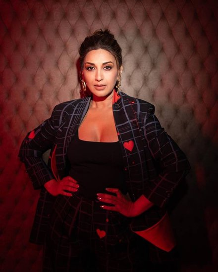 Sonali Bendre 7