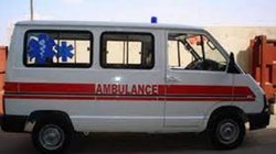 एंबुलेंस नहीं मिलने पर शव को खाट से बांधकर ले जाने को मजबूर हुए परिजन, अस्पताल से 17 किलोमीटर दूर है गांव