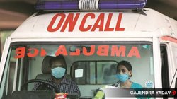 बिना मरीज भरे ट्रैफिक में हूटर बजा निकला एंबुलेंस, रोक कर कोल्ड ड्रिंक पीने लगा ड्राइवर