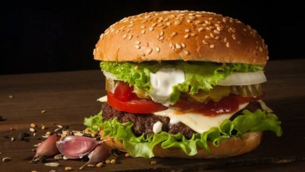 free burger| subway| free coldrink
