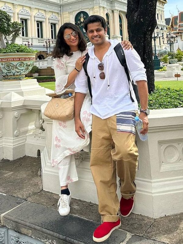 AISHWARYA SHARMA WITH NEIL BHATT AT BANGKOK
