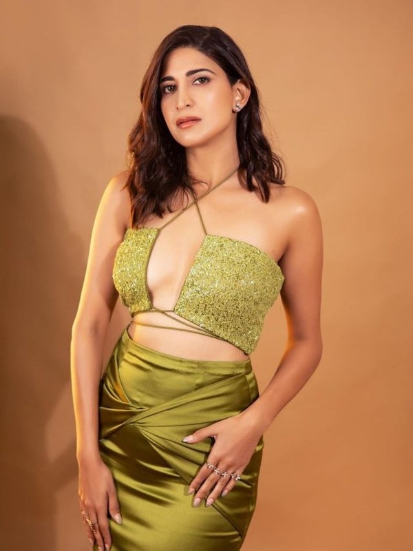 Aahana Kumra (2)