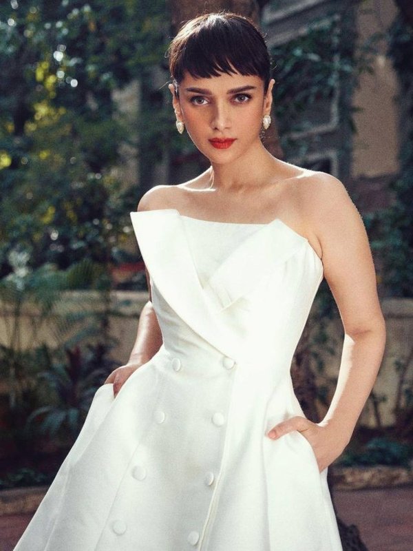 Aditi Rao Hydari (2)