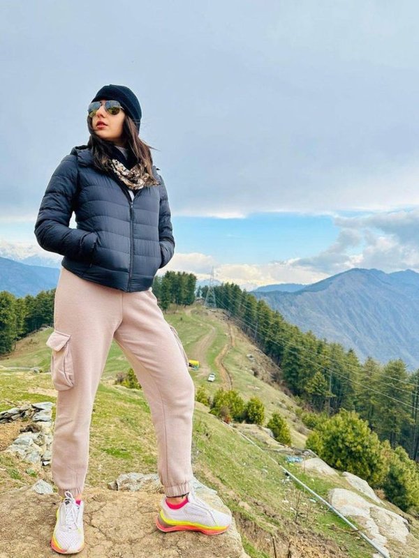 Bollywood actresses love traveling (8)