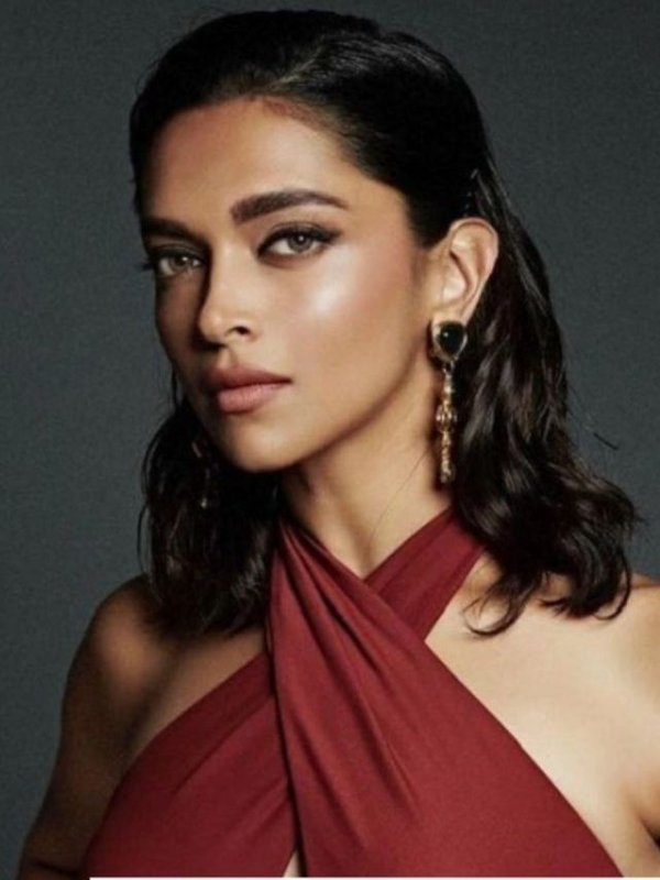 Deepika Padukone (10)