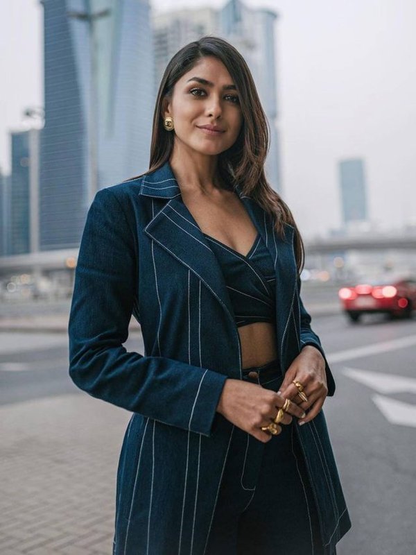 MRUNAL THAKUR IN CO-ORD SET