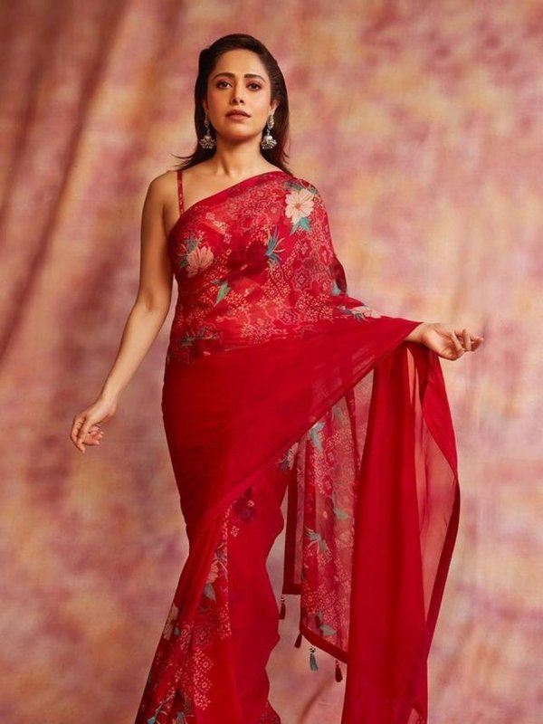 NIUSRAT BHARUCCHA IN SAREE LOOK