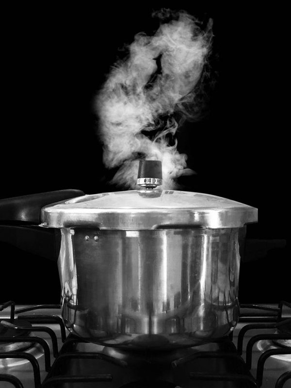 PRESSURE COOKER - DON NOT COOK THESE 5 FOODS