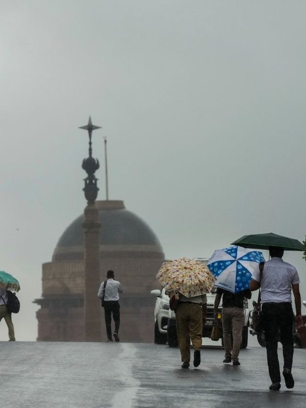 rains in Delhi-NCR (6)