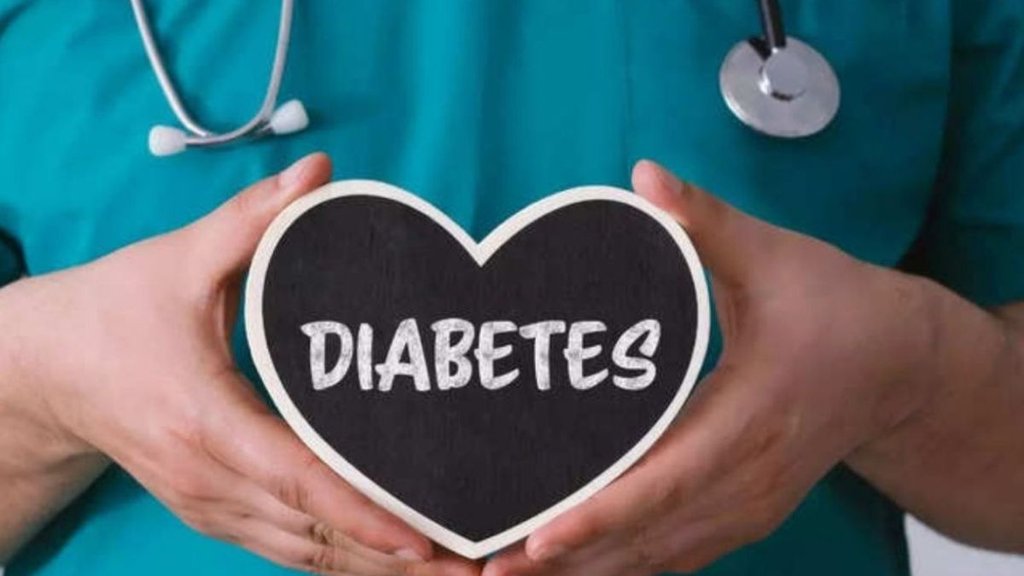 risk factor of type-2 diabetes, diabetes diet, diabetes control, blood sugar control, what is the normal range of blood sugar level, Dr Paras Agarwal