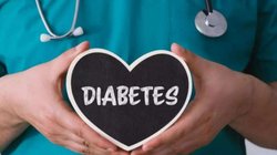 ये 5 नेचुरल हर्ब्स खून में चिपक चुकी गंदी शुगर को कर देंगे फ्लश आउट, 300 mg/dl डायबिटीज भी होगी कंट्रोल, आस-पास ही हैं ये चीजें