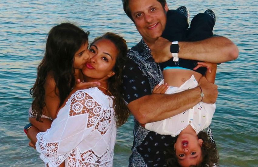 Who Is fardeen Khan Wife