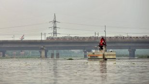 Rain wreaks havoc in North India